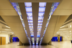 MONTECARLO GRIMALDI FORUM STRUCTURAL GLASS STAIR SCALA IN VETRO STRUTTURALE